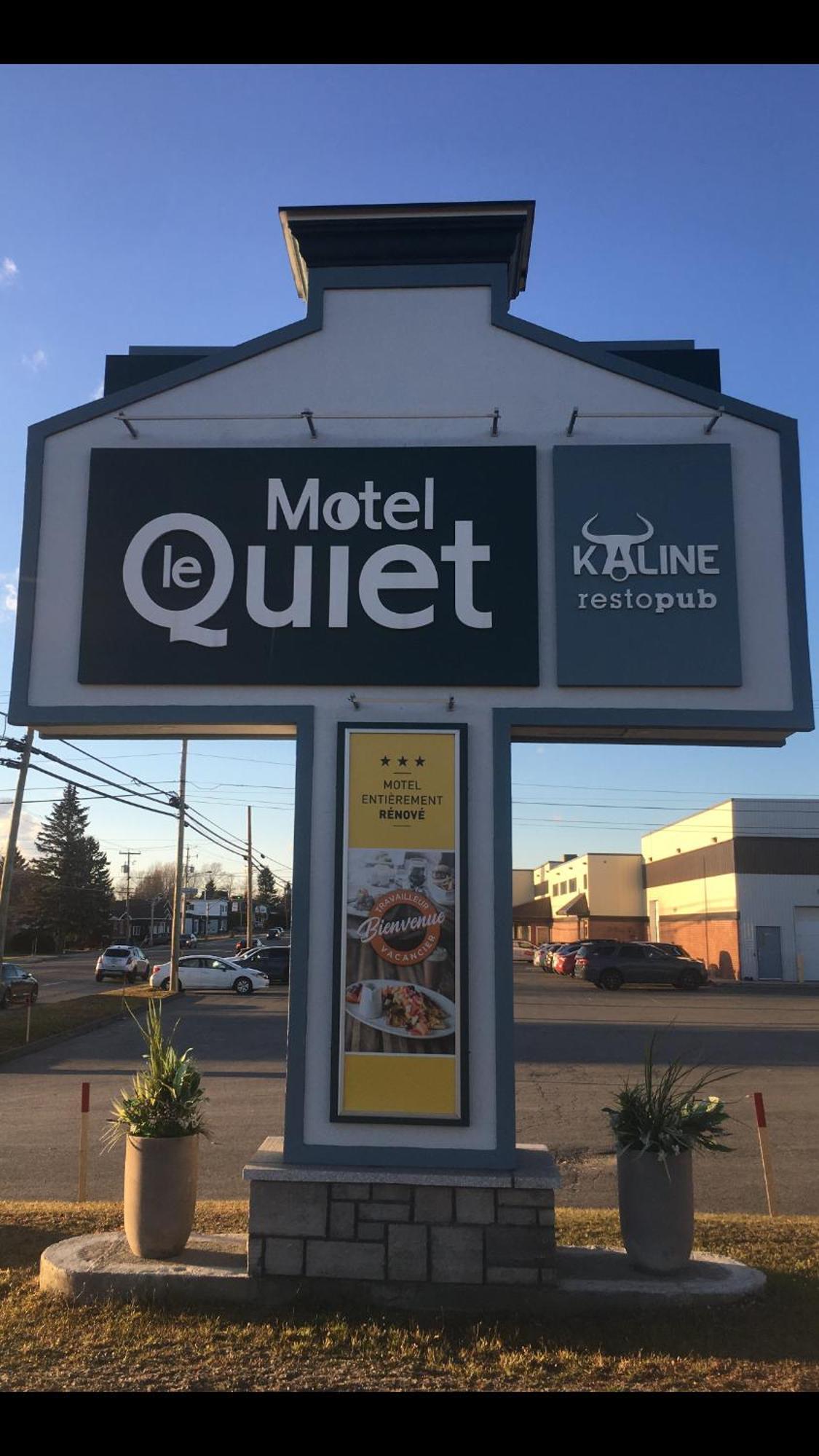Hotel Motel Le Quiet Лак-Мегантик Экстерьер фото