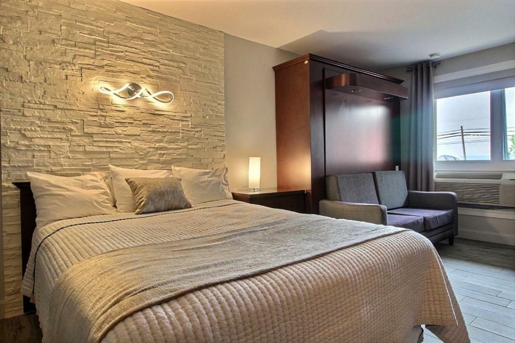 Hotel Motel Le Quiet Лак-Мегантик Экстерьер фото